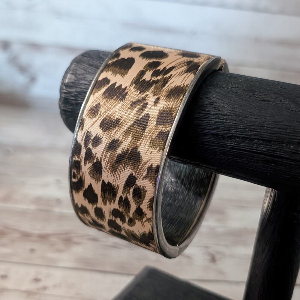 Vintage Chunky Hinged Bracelet Animal Print - Fair Condition
